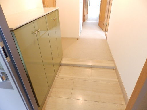 パークハイム六甲八幡町の玄関