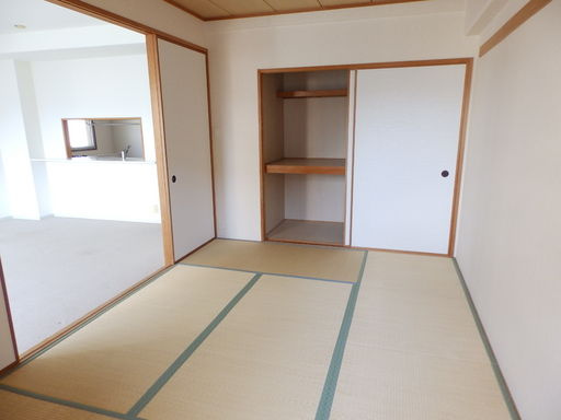 パークハイム六甲八幡町の和室