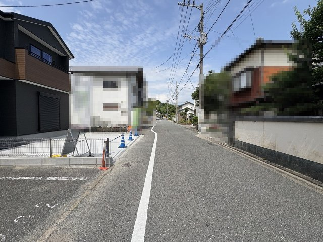【その他】 | 糟屋郡志免町志免2丁目7期　1号棟（全1棟）【仲介手数料無料・0円】 | 現地写真。前面道路です。