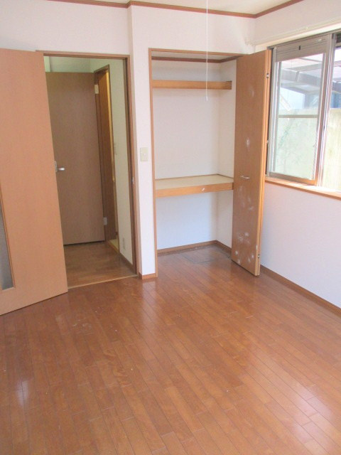 ルミエール千歳台の居間・リビング