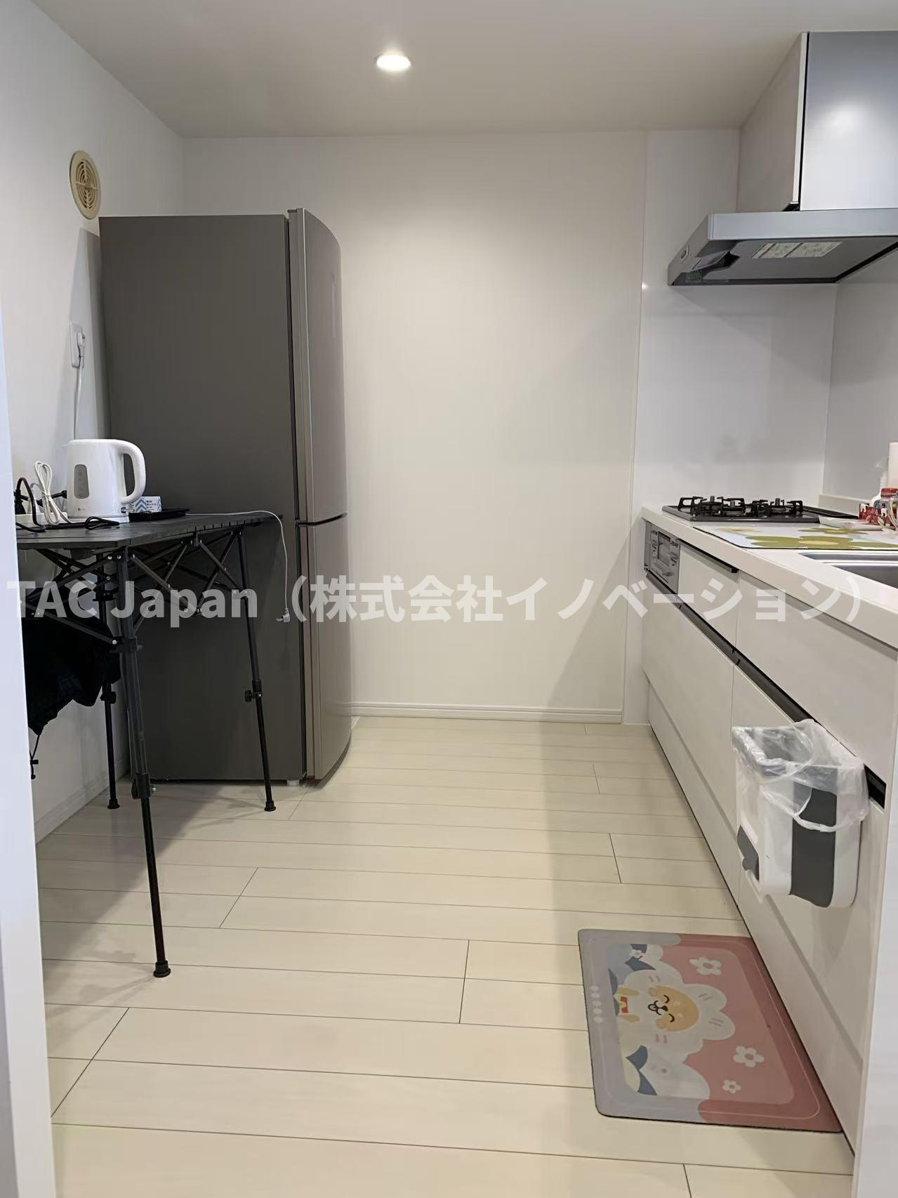 パシフィック西日暮里のキッチン|毎日の料理が楽しくなる、機能的でスタイリッシュなキッチン。収納も豊富で、すっきりとした空間を保ちながら、家族との会話が自然と生まれる心地よい場所です。