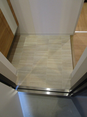 【玄関】 | グローリア明大前