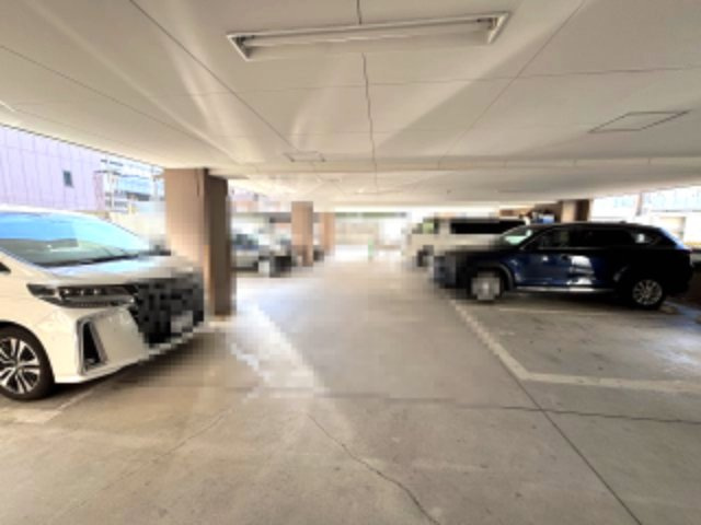 サンライズコートの駐車場