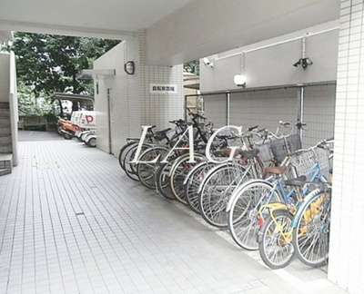 【その他共用部分】 | カーネ西早稲田 | 駐輪場です。