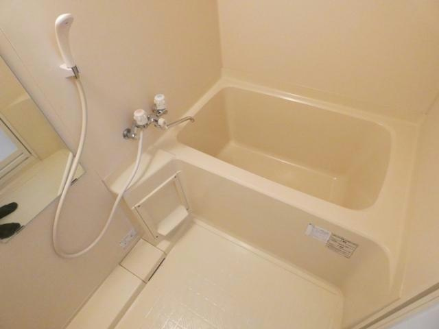 コーポライムライトの浴室