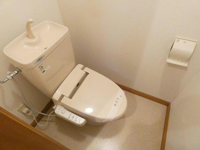 コーポライムライトのトイレ