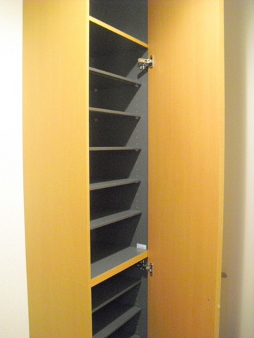 パークサイド西川の玄関|玄関にはトールタイプのシューズボックス