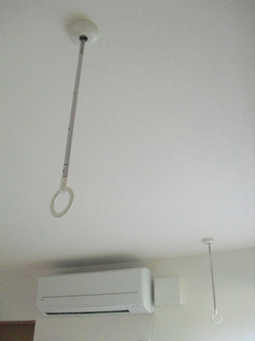 パークサイド西川のその他|雨の日も安心　室内物干フック