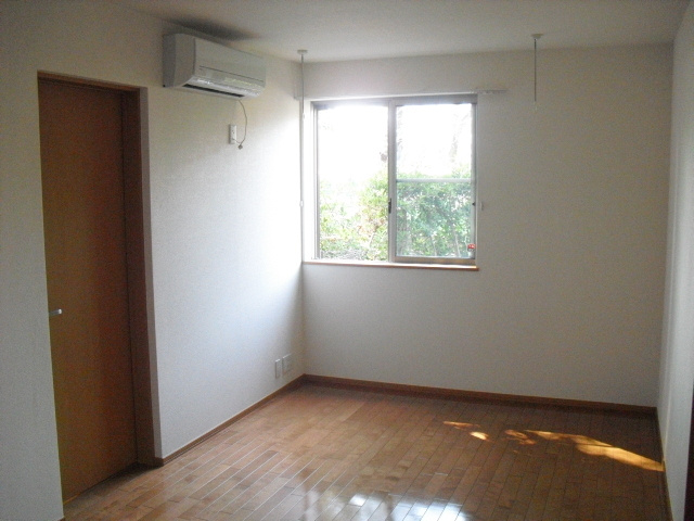 パークサイド西川の居間・リビング