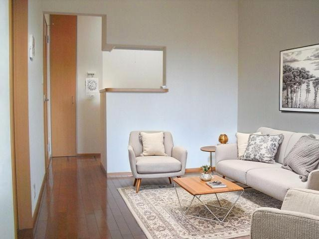 パークサイド西川の居間・リビング|角部屋２面採光の洋室７帖　ゆとりの空間が広がります