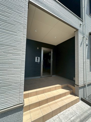 ヴィアソーレ摂津のエントランス