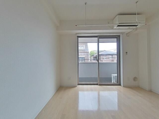 ＬＵＣＲＡＳの居間・リビング