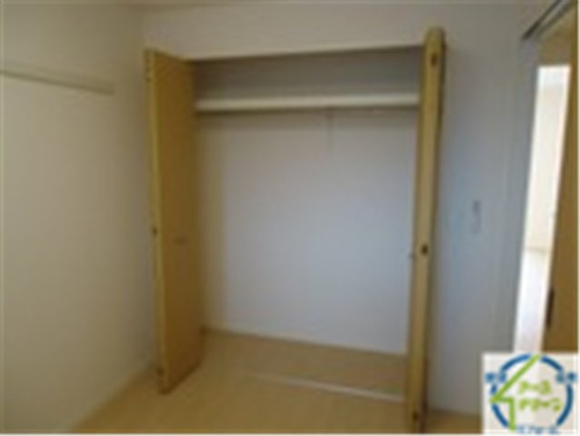 エコハウス華園Aの収納|パース写真