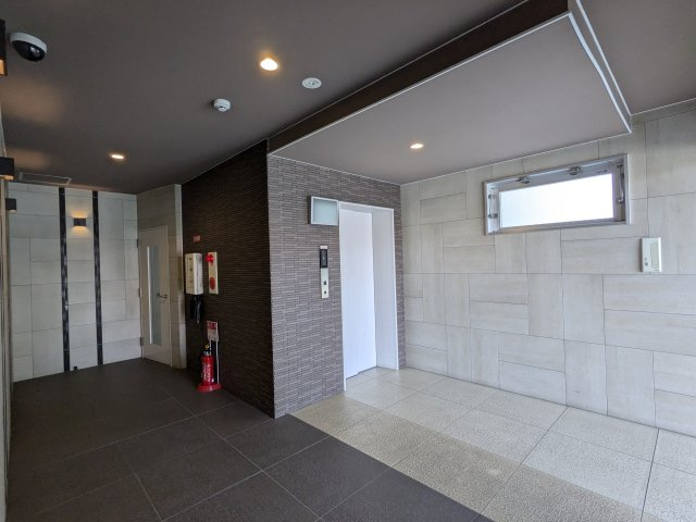 プロスパー江坂479のロビー