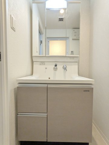 プロスパー江坂479の洗面所|905