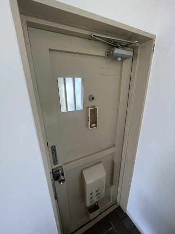 喜多ハイツの玄関