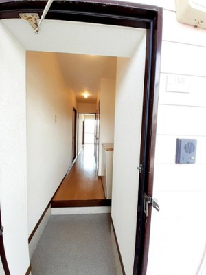 【玄関】 | ニューエルディム宮島 | きれいな玄関です