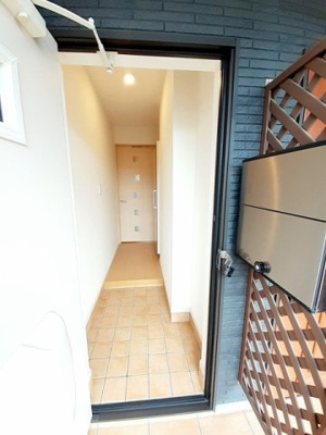 【玄関】 | ミドルＡ | ゆったりとした玄関です