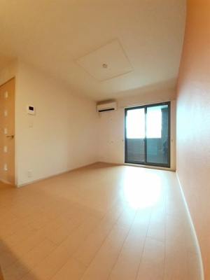 【居間・リビング】 | ミドルＡ | 居間です