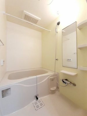 【浴室】 | ミドルＡ | 日々の疲れを癒すお風呂付です