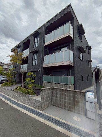 シャーメゾンマシェリミズオの外観