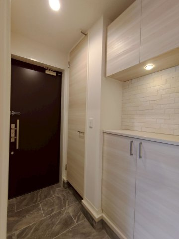 シャーメゾンマシェリミズオの玄関