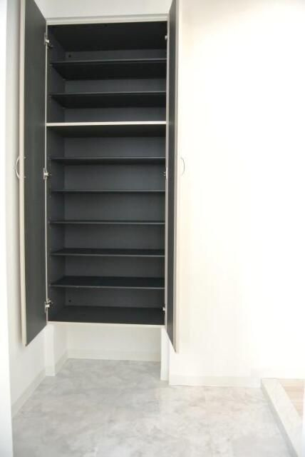 アンファンテーヌの玄関