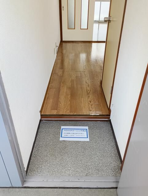 ネオコーポちくまの玄関