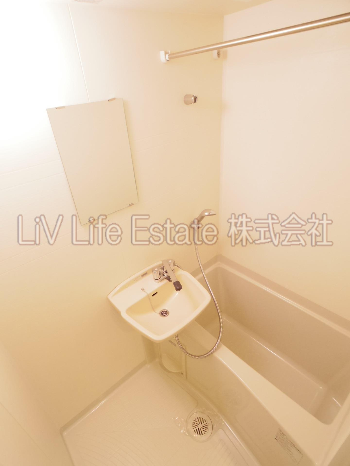 ＡＺＥＳＴ－ＲＥＮＴ一橋学園Ⅱ２０４号室　　　　　　　１００の浴室