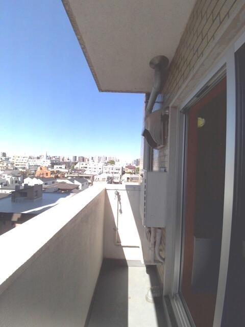 岡部ビルのバルコニー