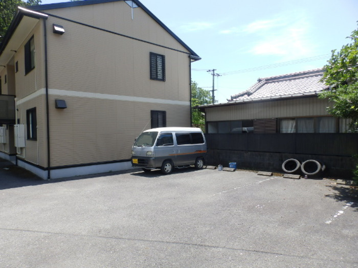 クレールイセキの駐車場|駐車場