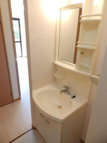 クレールイセキの独立洗面台|洗面台