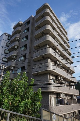 ロワレール横浜西壱番館の外観