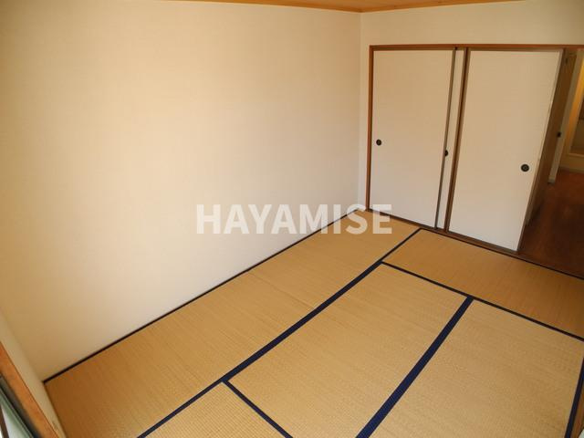 プレジール泉　Ｂ棟の居間・リビング|※同物件反転タイプの写真でございます※現況を優先します※