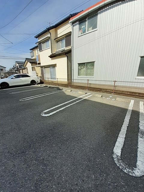 マンモス　よこやま　Ⅱの駐車場|駐車場