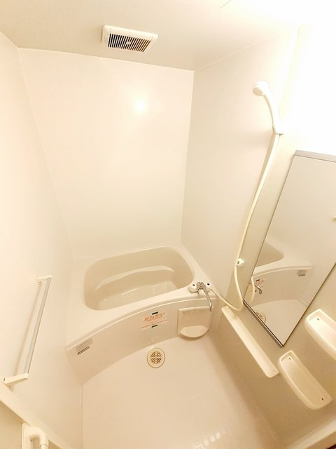 マンモス　よこやま　Ⅱの浴室|バス