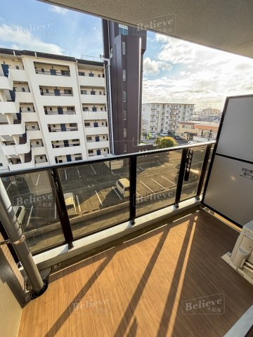 ボワットノワールのエントランス|オートロック付きのエントランス☆