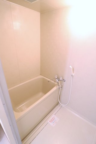 プリベイル田中の浴室