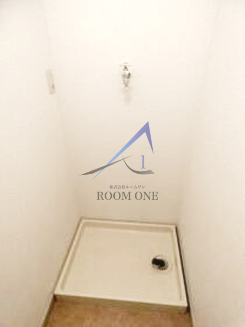 ライオンズマンション白金第２の設備|洗濯機置場です。