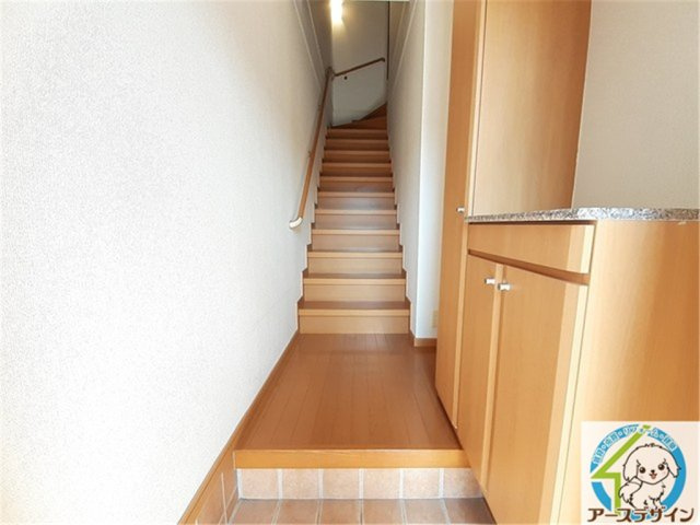 メリディエース・モンスの玄関|※類似写真