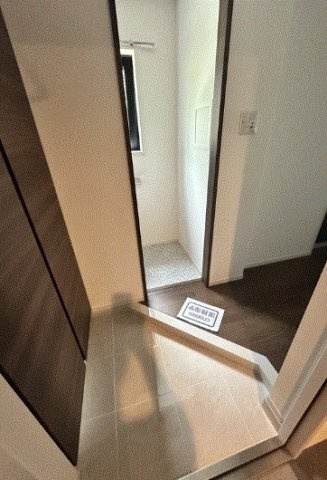 【玄関】AZEST関内 