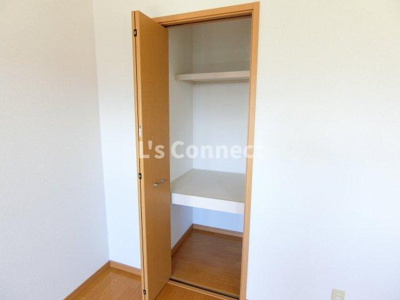 【設備】 | 第５メゾンアカマ | 奥行きのある収納付き。