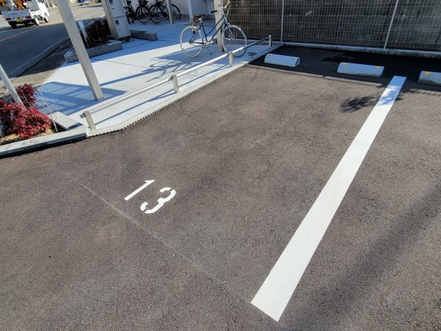 セジュール大村の駐車場