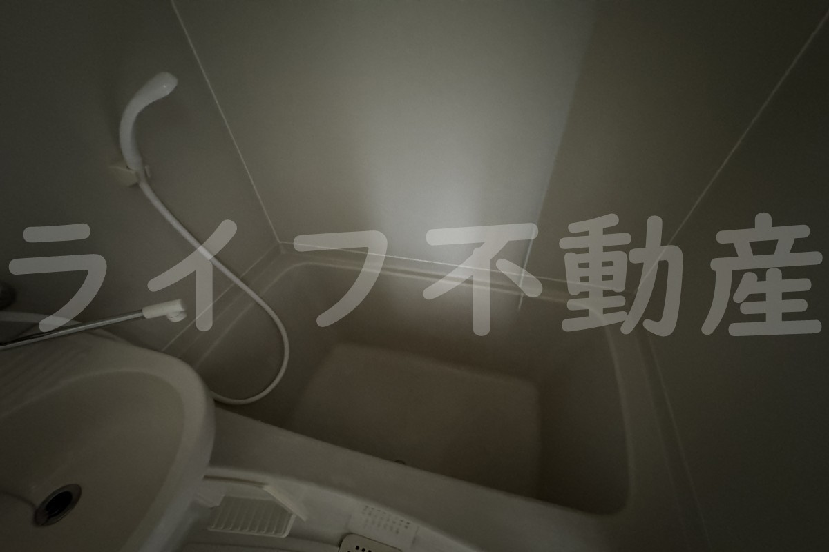 シャンボール今里Ⅱ番館の浴室|落ち着いた空間のお風呂です