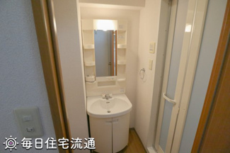 【エントランス】 | ウィステリア