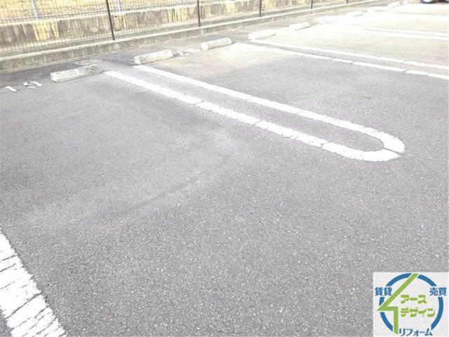 プロスペリティーⅡの駐車場