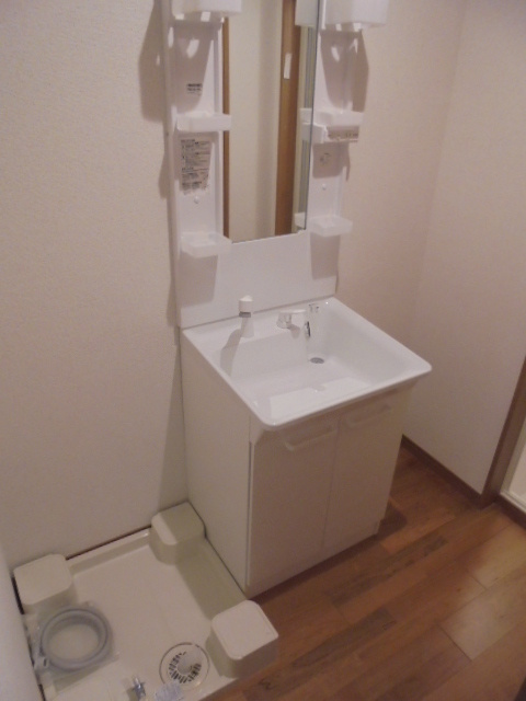 府中市多磨町１丁目の賃貸マンションの洗面所