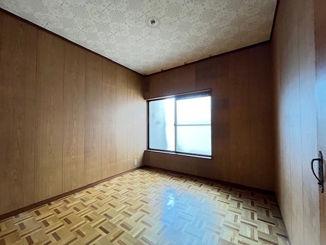 深阪貸家の居間・リビング