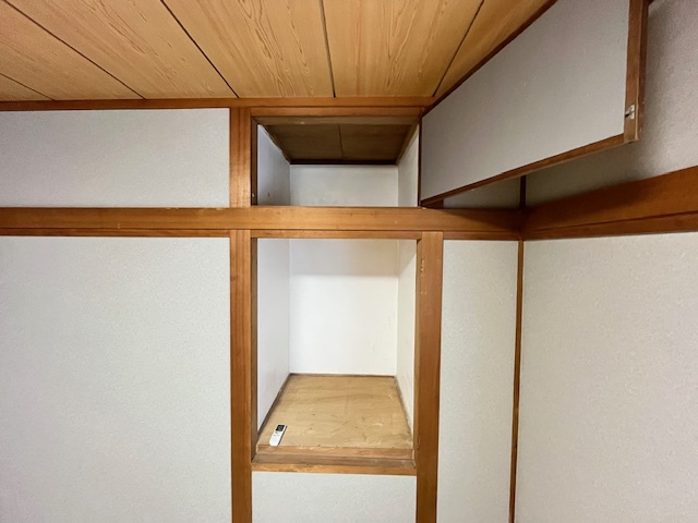 深阪貸家のその他