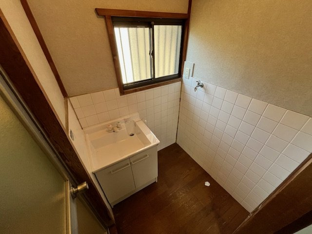 深阪貸家の独立洗面台
